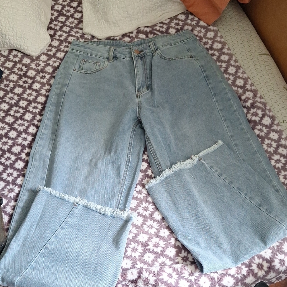 Unk Blue Straight Leg Jeans with Distressed Detailing